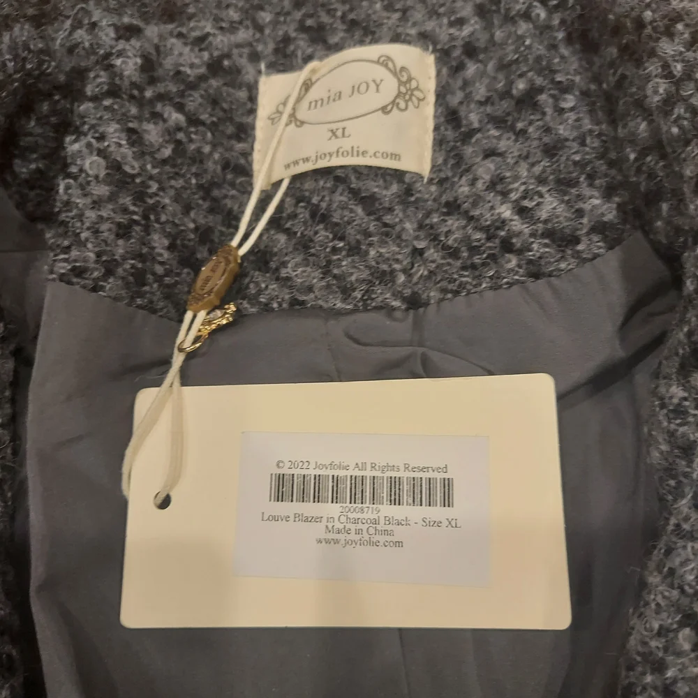 NWT MIA JOY Louve Blazer in Charcoal Black (Size: XL) - Picture 11 of 13